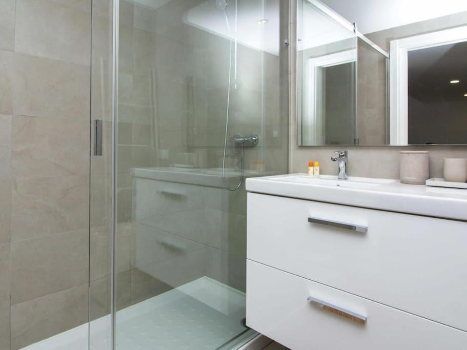 D - Luxurious & Playground & Garage Apartamento