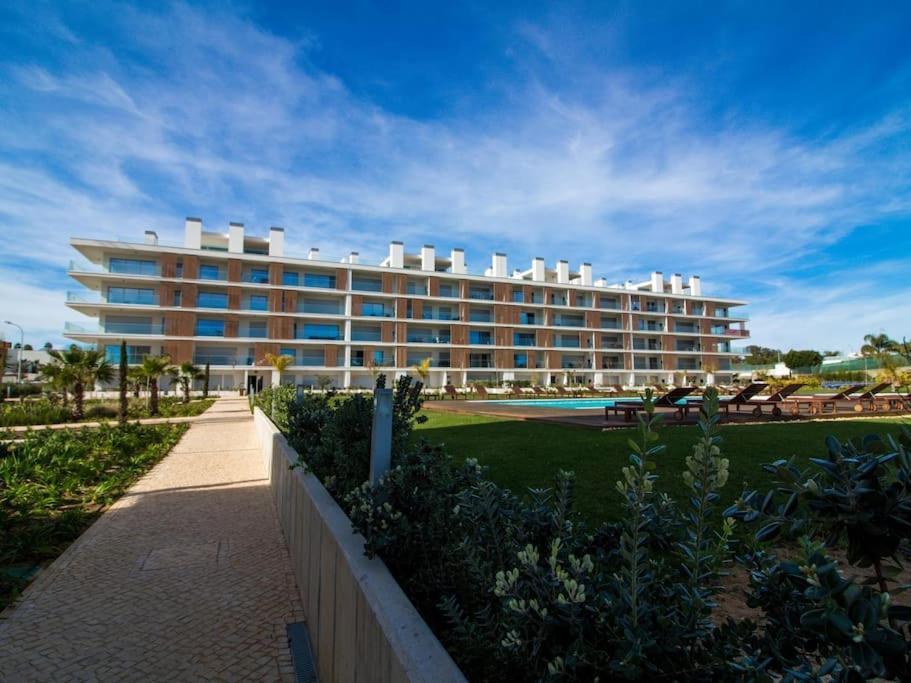 Apartamento D - Luxurious & Playground & Garage Albufeira